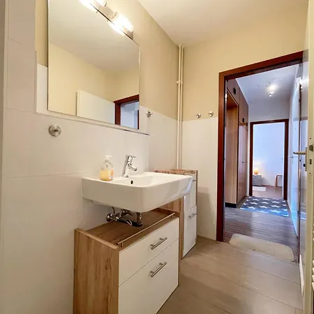 アパート Im Ruhigen Mit Balkon ヴェスターラント